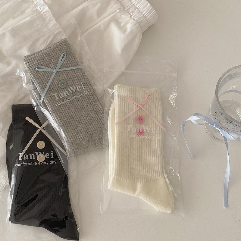 

Socks, Women s Velvet Buttons, Pile Socks, Buttons, Bows, Ribbons, Mid-calf Socks, Sweet Ballet-style Cotton Socks 1 pair бежевий