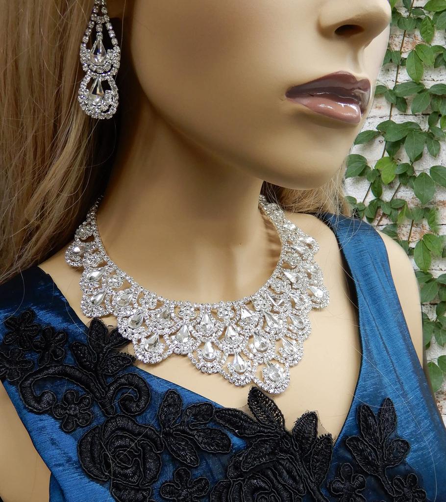 Strass-Halsketten- und Ohrring-Set (Silbernes Ohrring-Set) - Wunderschönes Accessoire für Partys, besondere Anlässe und Abschlussfeiern.