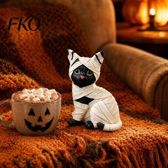Horror-themed Decor Mummy Black Cat Resin Figurine, Halloween Kitten Statue with Big Eyes & Wrapped Bandages, Sculpture Cute Desk Shelf Ornament