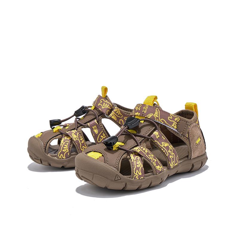 

Girls sandals 2025 summer new outdoor sports shoes boys river wading shoes children sandals beach shoes 23-25 yards, 3 pairs in one hand