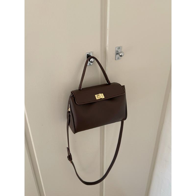 Handbag Small New Retro Fashionable One-shoulder Crossbody Women's Bag Versatile Commuting Small Square Bag