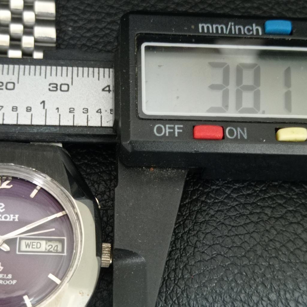 GENUINE VINTAGE RICOH R31 AUTOMATIC JAPAN MENS PURPLE COLOR DIAL WATCH a709228-1