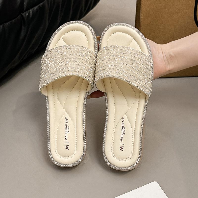 

Super fire cool slippers female summer wear flat bottom bright diamond thick bottom one-word drag rhinestone fairy wind flat beach shoes 40 бежевий