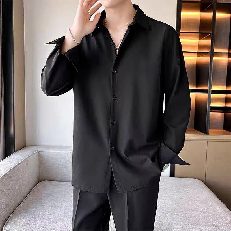 Men's Black Ice Silk Short-Sleeve Shirt, Stylish Summer Casual Loose Fit, Wrinkle-Resistant White Jacket.