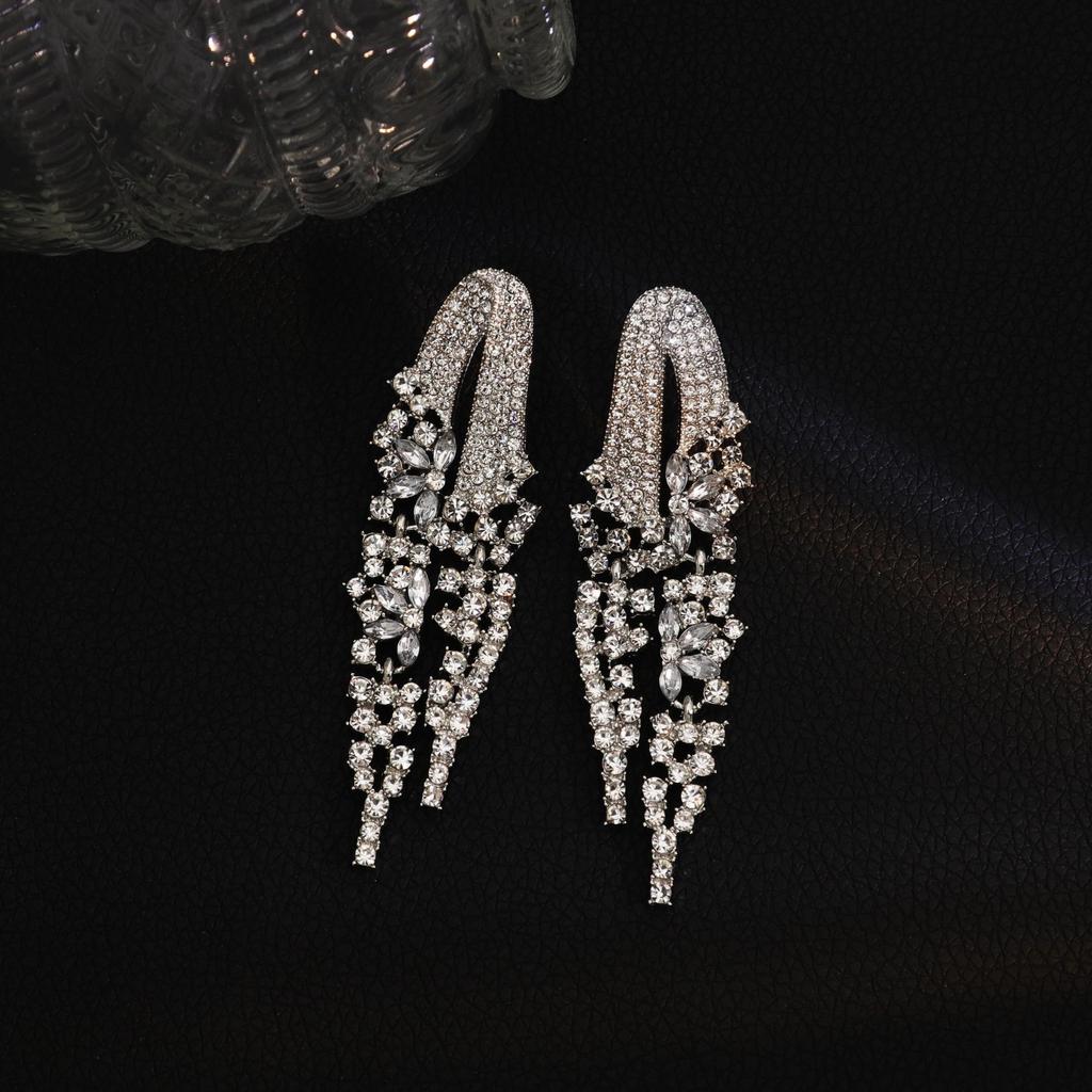 Luxury Colored Gem Tassel Earrings: High-End Diamond Long Dangle Earrings for Evening Gowns