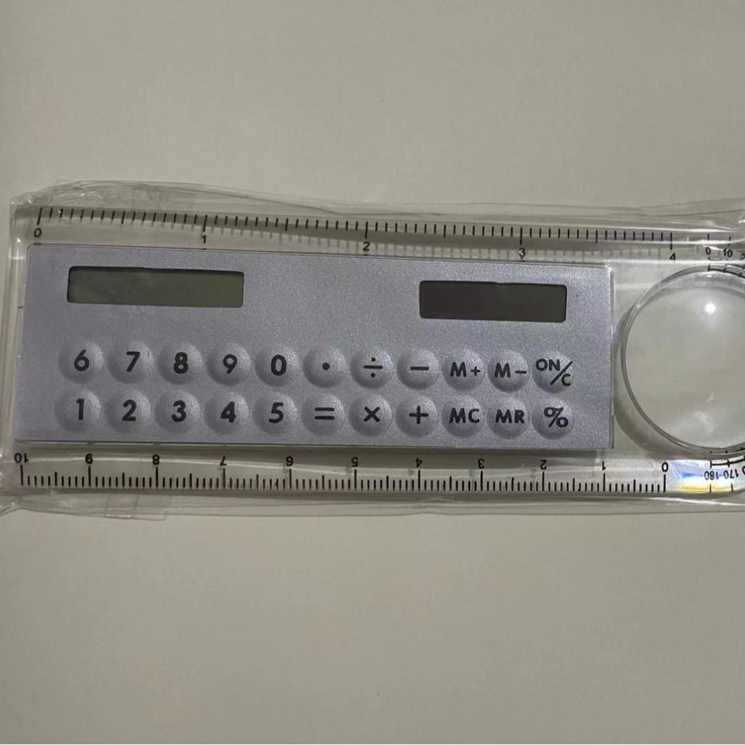 

Мини Многофункциональная Студенческая Линейка с Солнечным Калькулятором, Угломером и Лупой (10CM) - Красочные подарочные канцелярские товары
