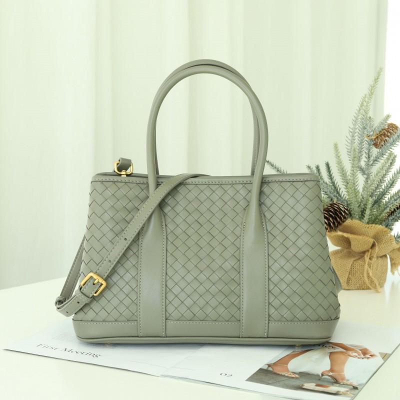 

Pure Hand-woven Women s Bag Tote Genuine Leather Fashionable Handbag Cross-slung Garden Length: 32, width: 15, height: 20cm