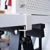 Einfache Montage von U-förmigen Lochplattenhaltern mit einfachen Einstellungen für platzsparende Büro-, Spiel- und Heim-Schreibtischzubehör