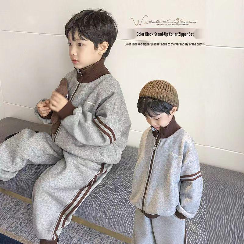 

Спортивный комплект для мальчиков с цветными блоками: Куртка, толстовка и брюки для весны и осени Size 150 - Fits Height 140 cm