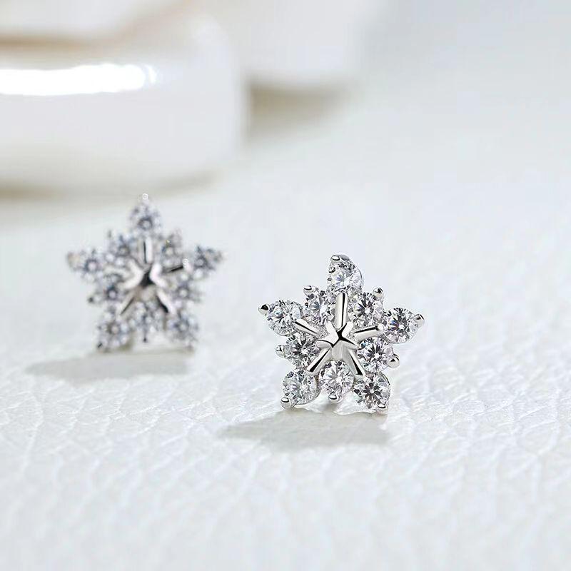 Elegant Snowflake Flower Stud Earrings for Women
