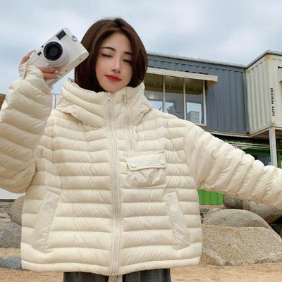 Leichte kurze Daunenjacke mit Kapuze 2024 Neue Damen-Winterjacke mit großer weißer Entendaunen