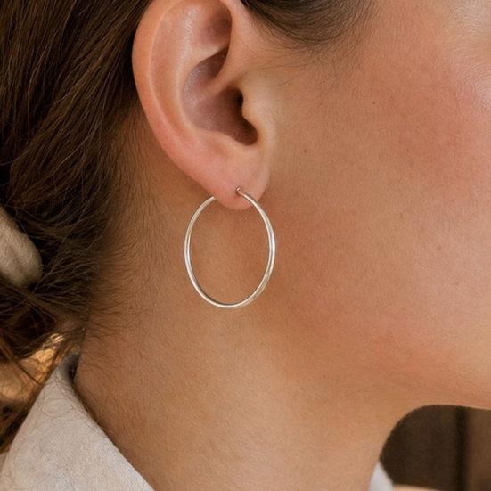 1 Pair Thick Chunky Hoop Earrings for Women, Large Round Circle Hooped Earrings, Hypoallergenic Lightweight Jewelry Gift