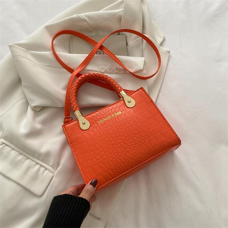 Bag Women's Bag Fashion Trend Casual Portable Small Square Bag Retro One Shoulder Crossbody Women's Small Square Bag