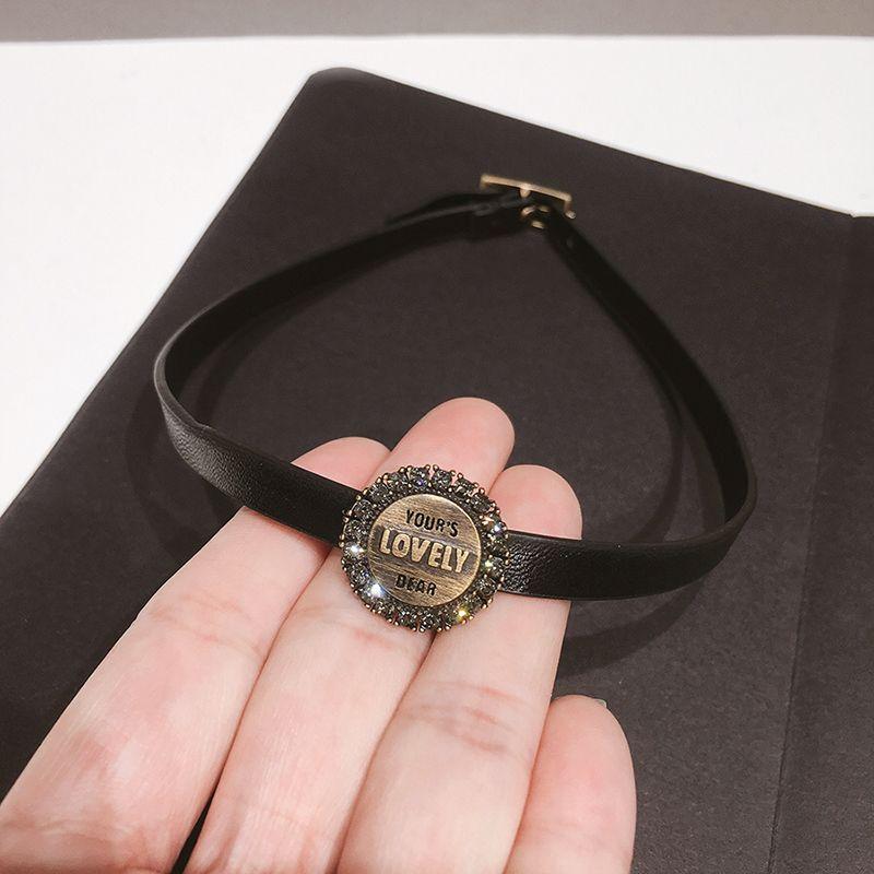 

Женский чокер из черной кожаной веревки, аксессуары для шеи, ожерелье Gold [metal Retro do old]]