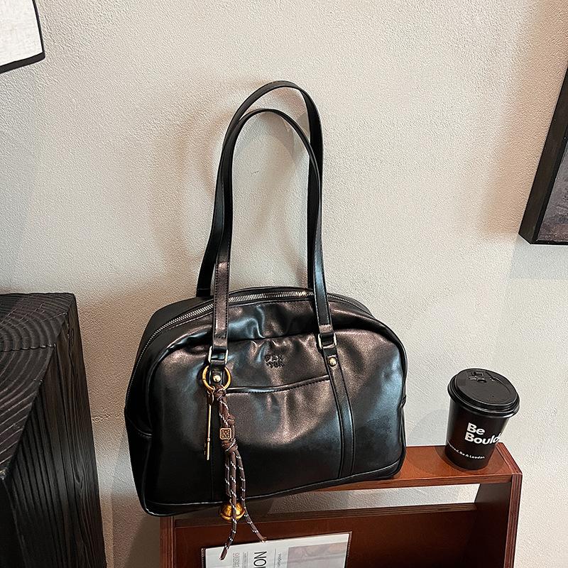 Retro large-capacity underarm bag women's bag 2025 new simple briefcase versatile shoulder tote bag large bag