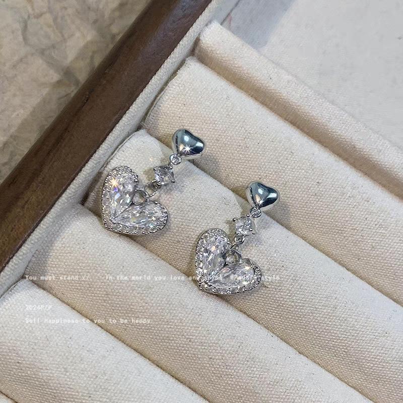 Keep Waves In Your Heart! Sparkling Zirconium Love Fringed Earrings Women's High-end Sweet Stud Earrings Temperament Versatile Earrings