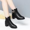 Fashion Women Leather Boots 2025 Winter Thick Wool Lined Warm Snow Mother Leather Boots Short Soft Sole Cotton Shoes