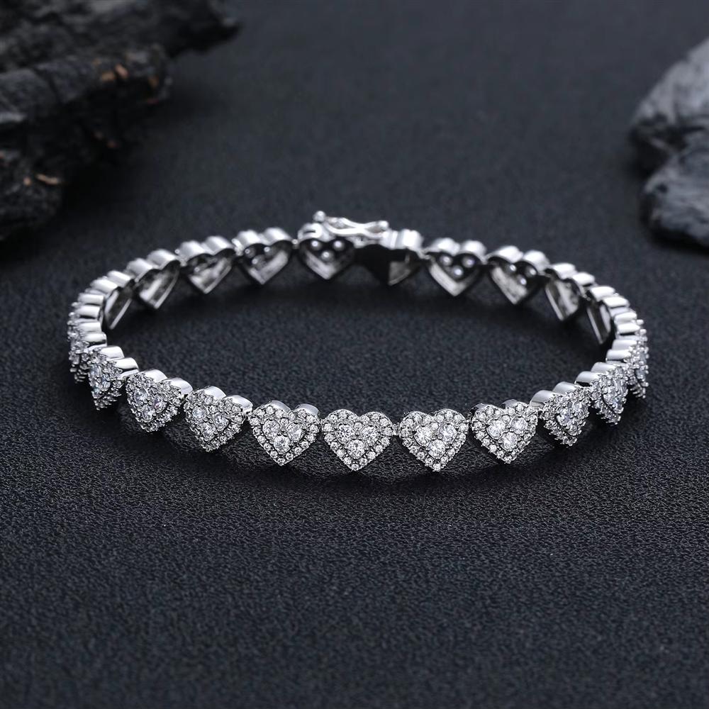 Romantic Hip Hop Jewelry Heart Zircon Tennis Bracelet Iced Out CZ Heart Tennis Bracelet for Women Valentine's Day Gift