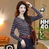 Contrasting color striped crew neck knitted sweater women's autumn versatile sweater backing cardigan top striped knitted sweater women