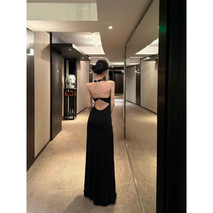 Design halter neck dress female summer royal sister style slim dress long dress black temperament hip skirt