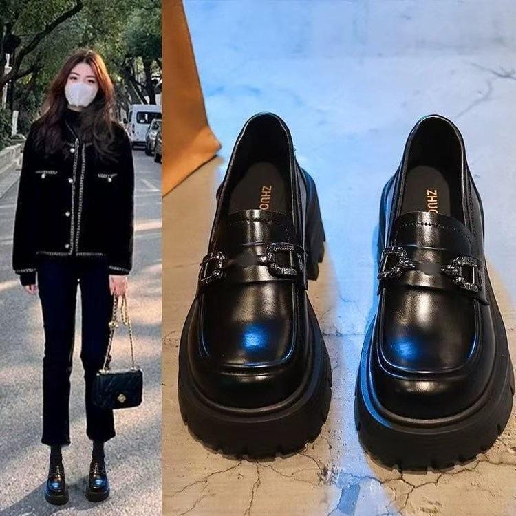 Raised thick-soled bright leather women's 2026 autumn new metal rhinestone muffin single shoes British style small leather shoes