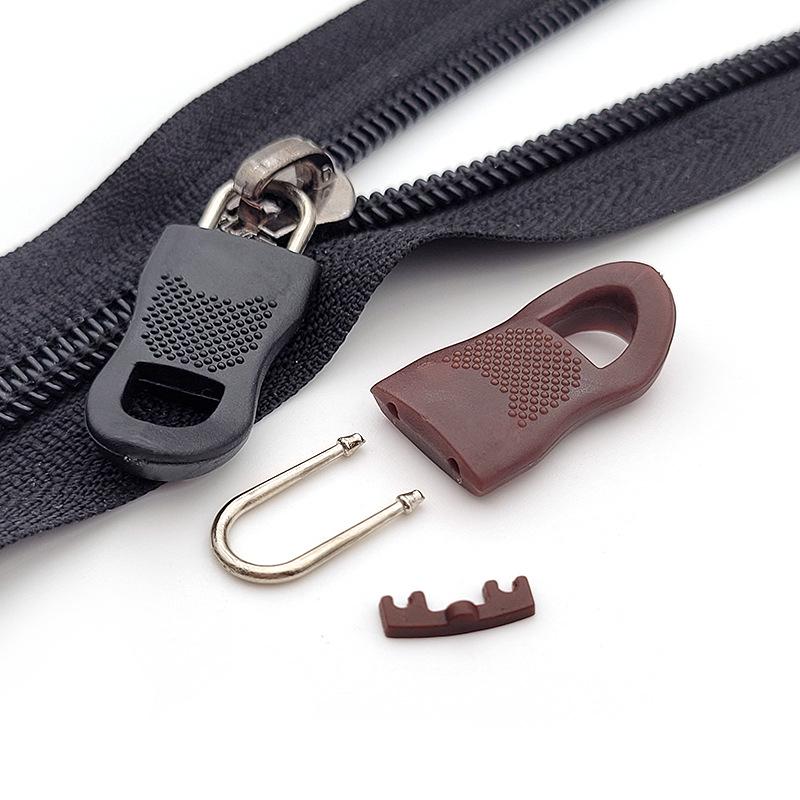 Detachable Zipper Pull Tab for Bags, Jackets, Shoes, and Backpacks - Tool-Free Replacement.