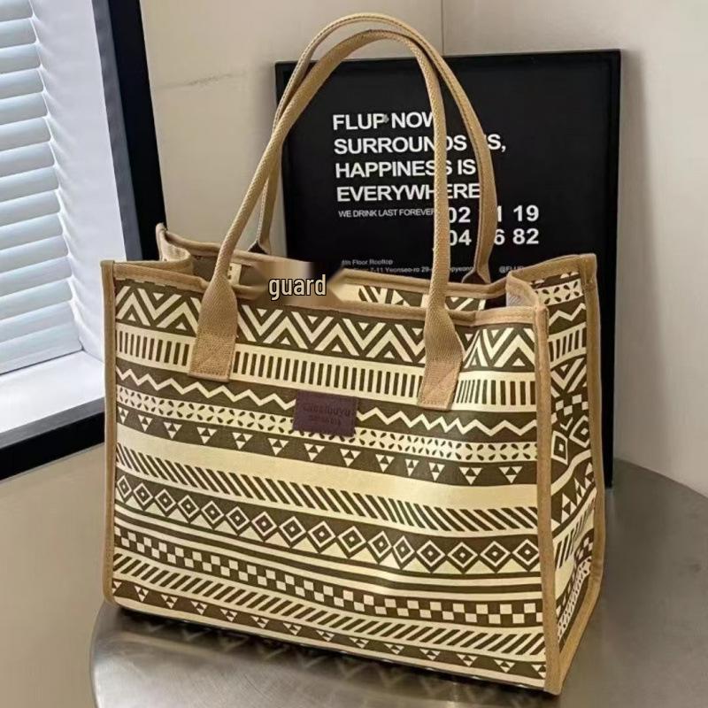 Ethnic Geometric Canvas Tote: Large Capacity, Versatile Shoulder Bag for Commuting and Moms