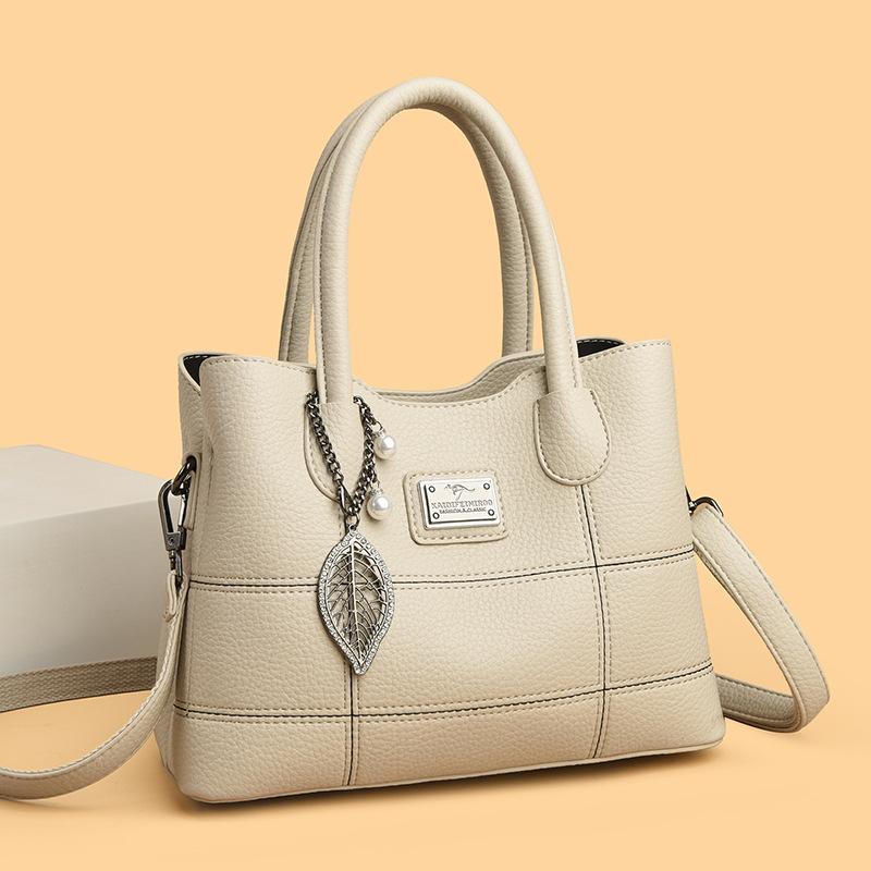 Simple and Fashionable Single-shoulder Bag with Multiple Pockets and Large Capacity. Handbag or Crossbody Bag.