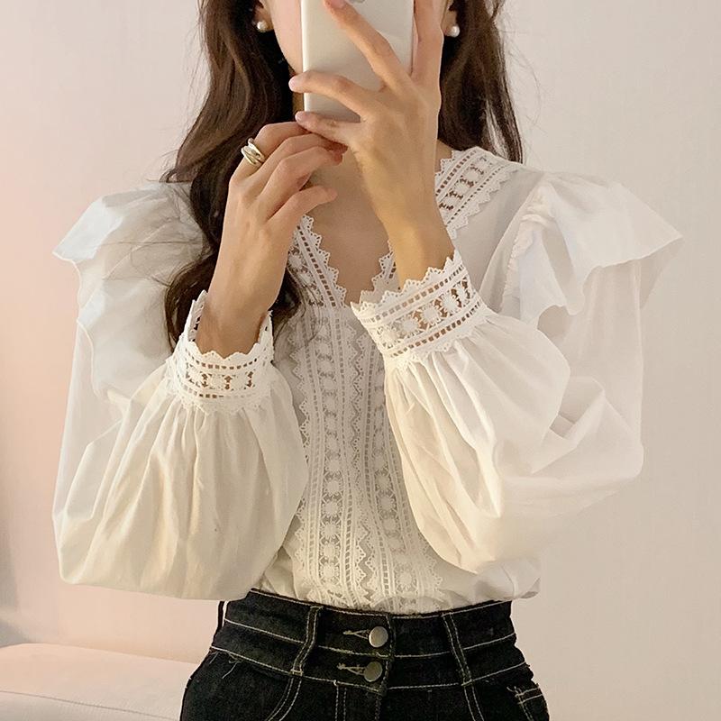Women's French Style Shirt with Lace and Lace V-neck Patchwork Ruffle Edge Loose Casual Bubble Sleeve Shirt