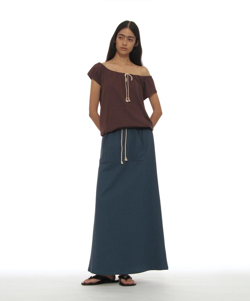 PARTIMENTO WOMEN Drawstring Off-Shoulder Short Sleeve Tee_Dark Brown