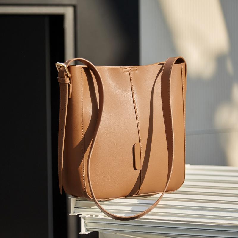 Mrs. Qiao Bag Women 2025 New Autumn Winter High-end Bucket Bag Women Crossbody Bag Genuine Leather Women Bag Shoulder Bag