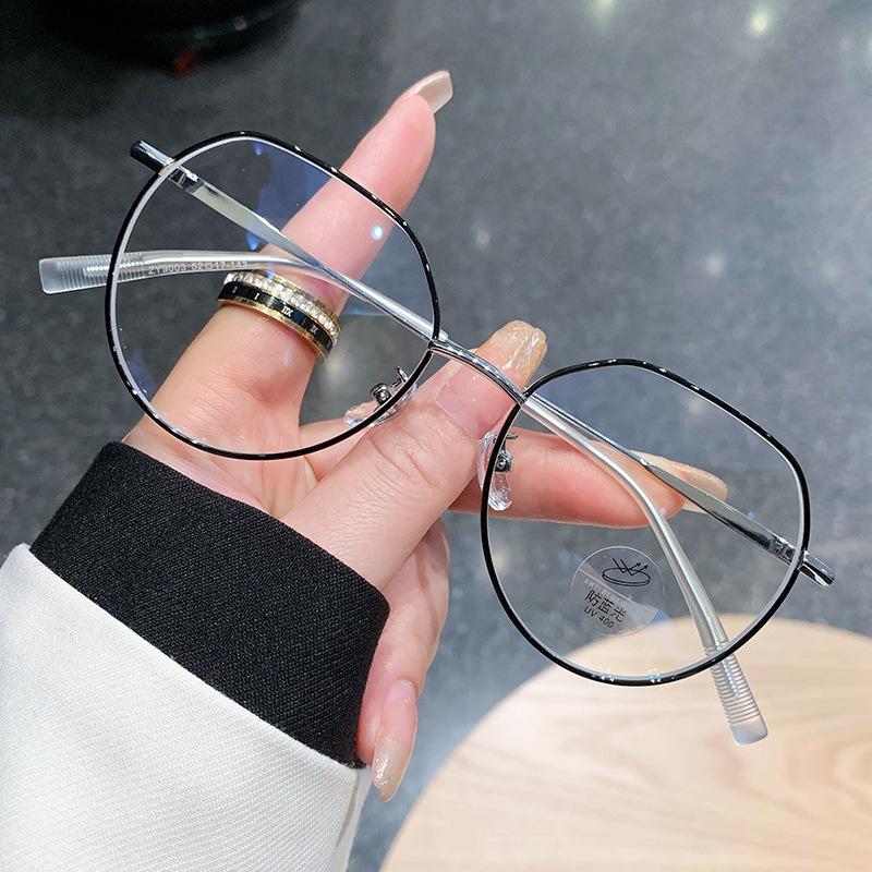 

Большие тонкие очки для близорукости для женщин могут быть оснащены защитой от синего света, круглой оправой для очков из простого золота и шелка