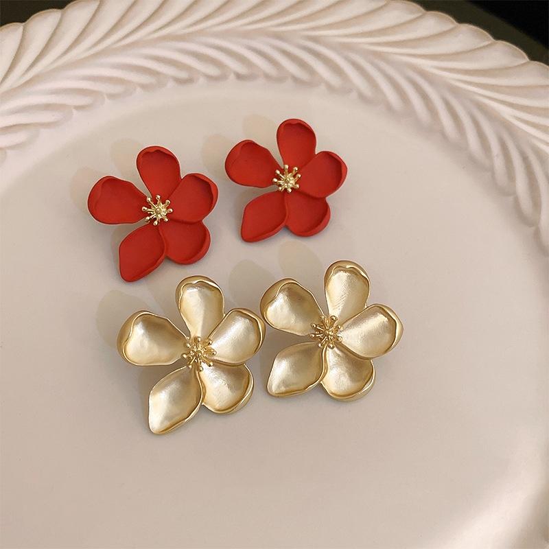 LATS Red White Gold Color Matte Texture Metal Flower Retro Earrings for Women Girl New Design Unique Fashion Zircon Party Gifts