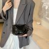 Portable Small Square Bag Women's New Fashionable Versatile Solid Color Shoulder Messenger Bag