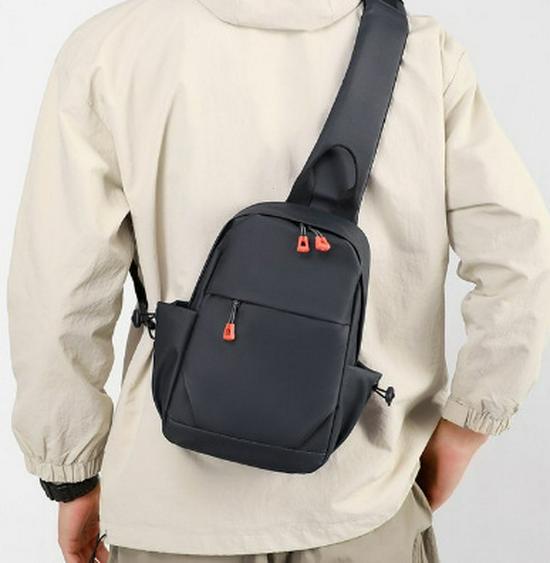 

Men s Multifunctional Outdoor Chest Bag - Versatile Fashion Crossbody for Sports & Casual Wear