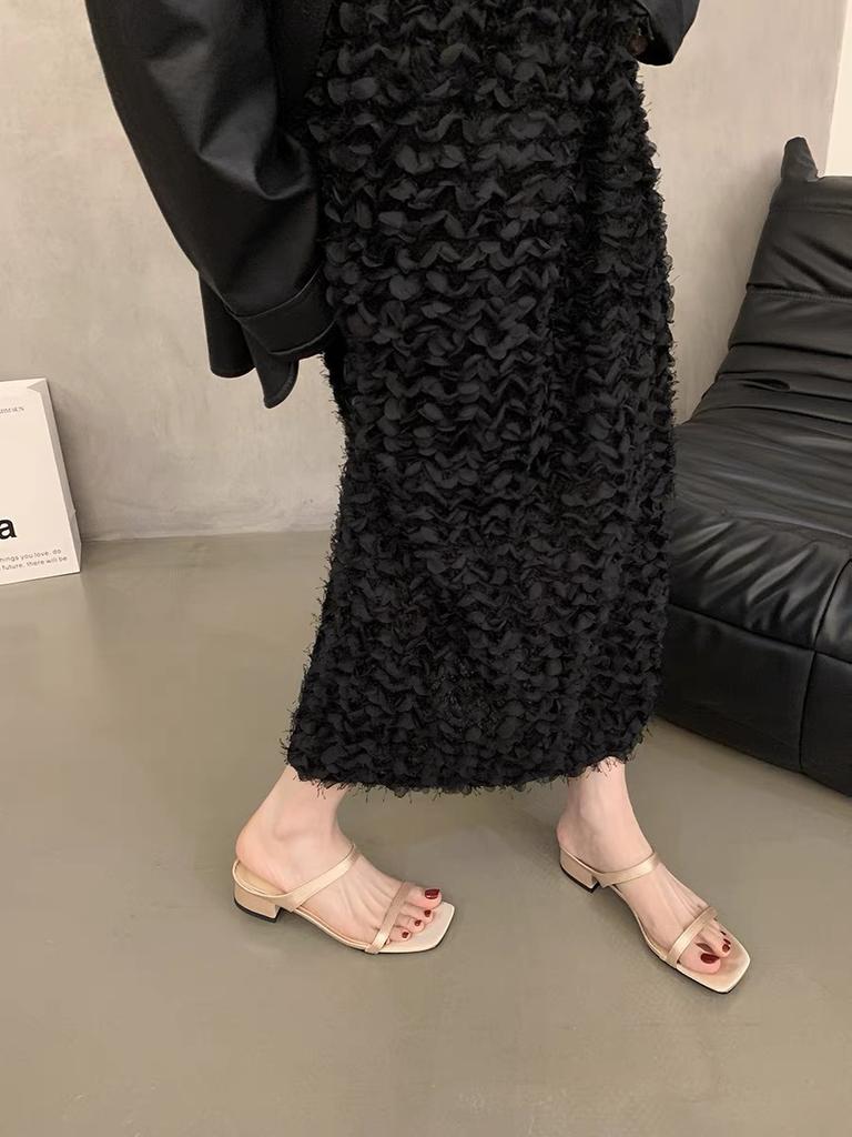 French One-word Belt Versatile Fashion Thick Heel 2025 New Cool Slippers Women's New Chinese Sandals Summer Skirt