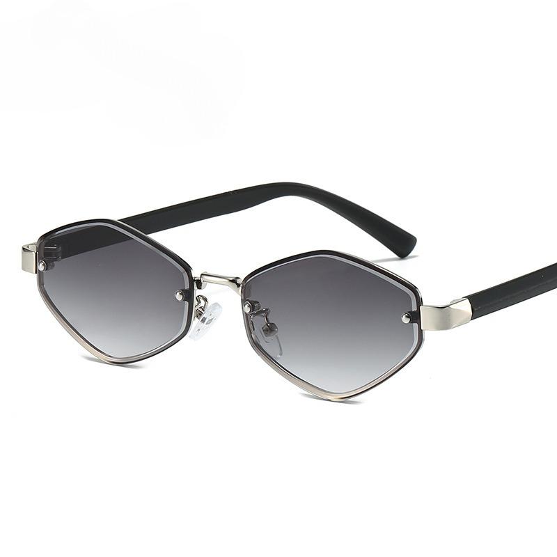 Fashion Small Polygonal Sunglasses Women Metal Rhombus Sun Glasses Ladies Hipster Sexy Cat Eye Shades Vintage