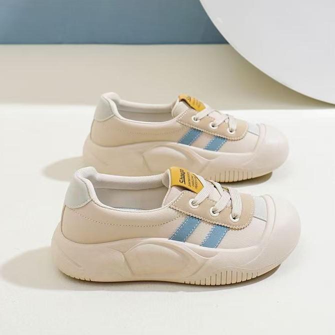 2025 new Chinese retro shoes women's 2025 new soft-soled breathable, light and shallow mouth high-end versatile women's shoes