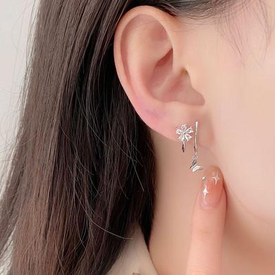 Exquisite High-quality Design Shiny and Versatile Fashion Flower Butterfly Earrings Earrings Female Temperament