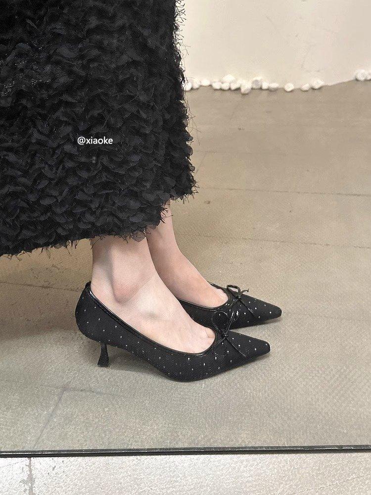 2025 Kitten Heel Temperament French with Skirt Light Mouth Single Shoes Pointed Black Bright Diamond Stiletto High Heels Women