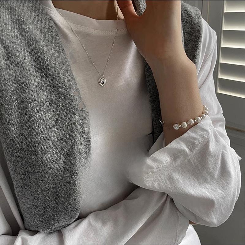 Bracelet élégant en argent sterling avec perles – Cadeau de luxe léger et exquis pour petite amie et bijou tendance