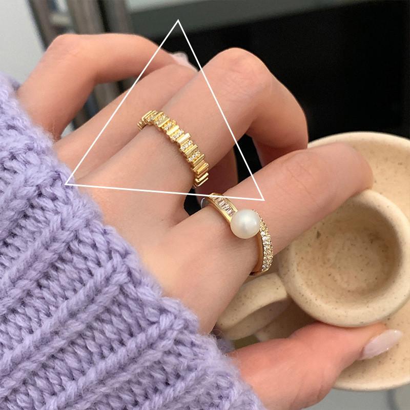 

Стильное вдохновленное кольцо с жемчугом и кристаллами, регулируемое, для женщин, в трендовом геометрическом стиле