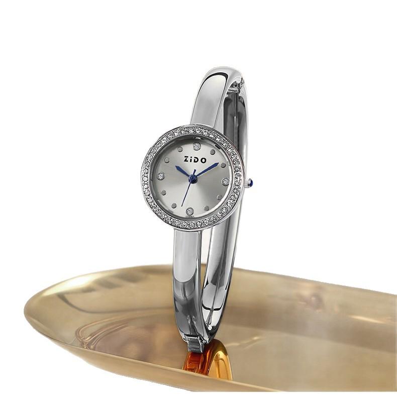 Four-Leaf Clover Bracelet Watch Round Exquisite Fashion Bracelet Type Women'S Quartz Watch E-Commerce