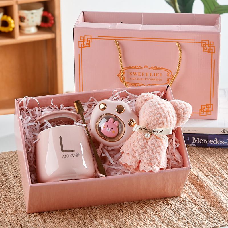Cute cup gift set, ceramic water cup with lid and spoon, practical gift for customers, mug gift box