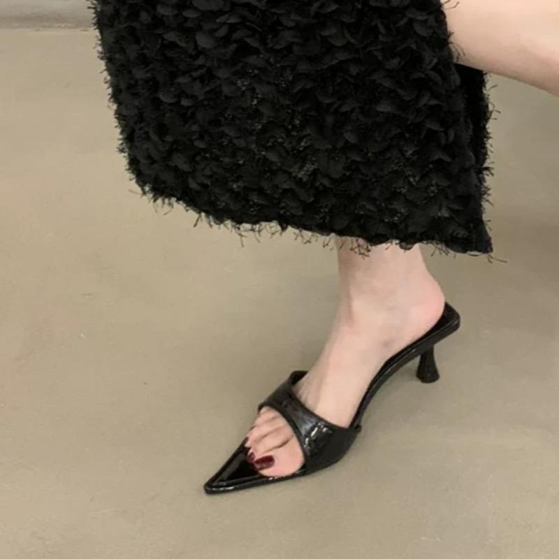 Fashion Women's Fashion Stiletto Sandals Summer New Style Pointed Open Toe Patent Leather Set Foot Anti-slip Wear Slippers