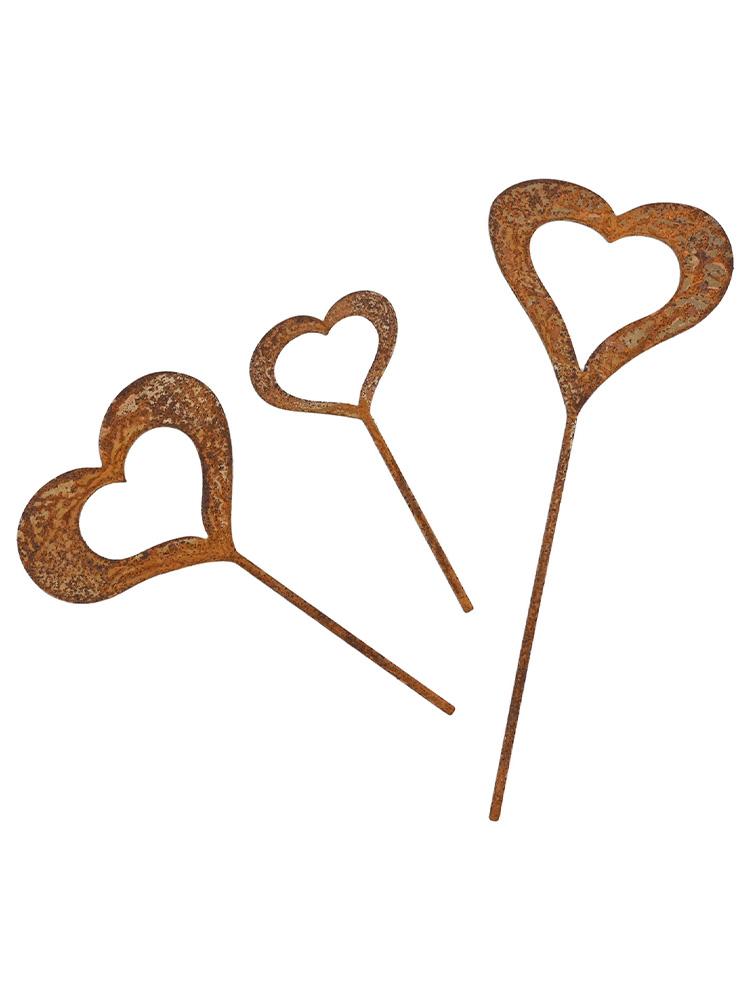 3PCS Iron Rusty Heart Shaped Garden Statue Pile Set for Outdoor Flower Pot Decoration Suitable for Balcony and Garden Spaces