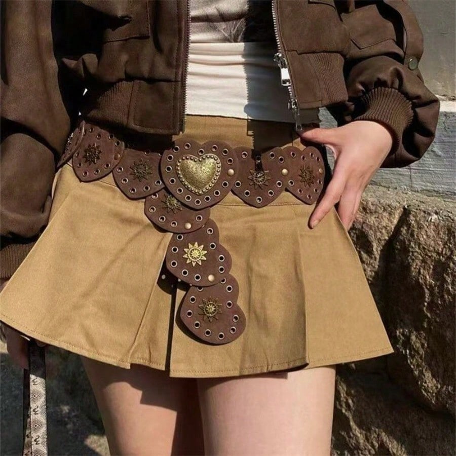 Retro Niche Style Heart-shaped Belt with Metal Decoration, Perforated Waist Belt, Adjustable Buckle