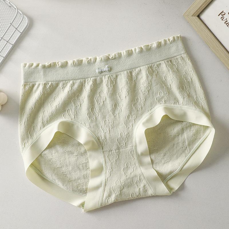 Large Seamless Breathable Triangle Panties with High Waist and Elastic Legs Women’s Panties