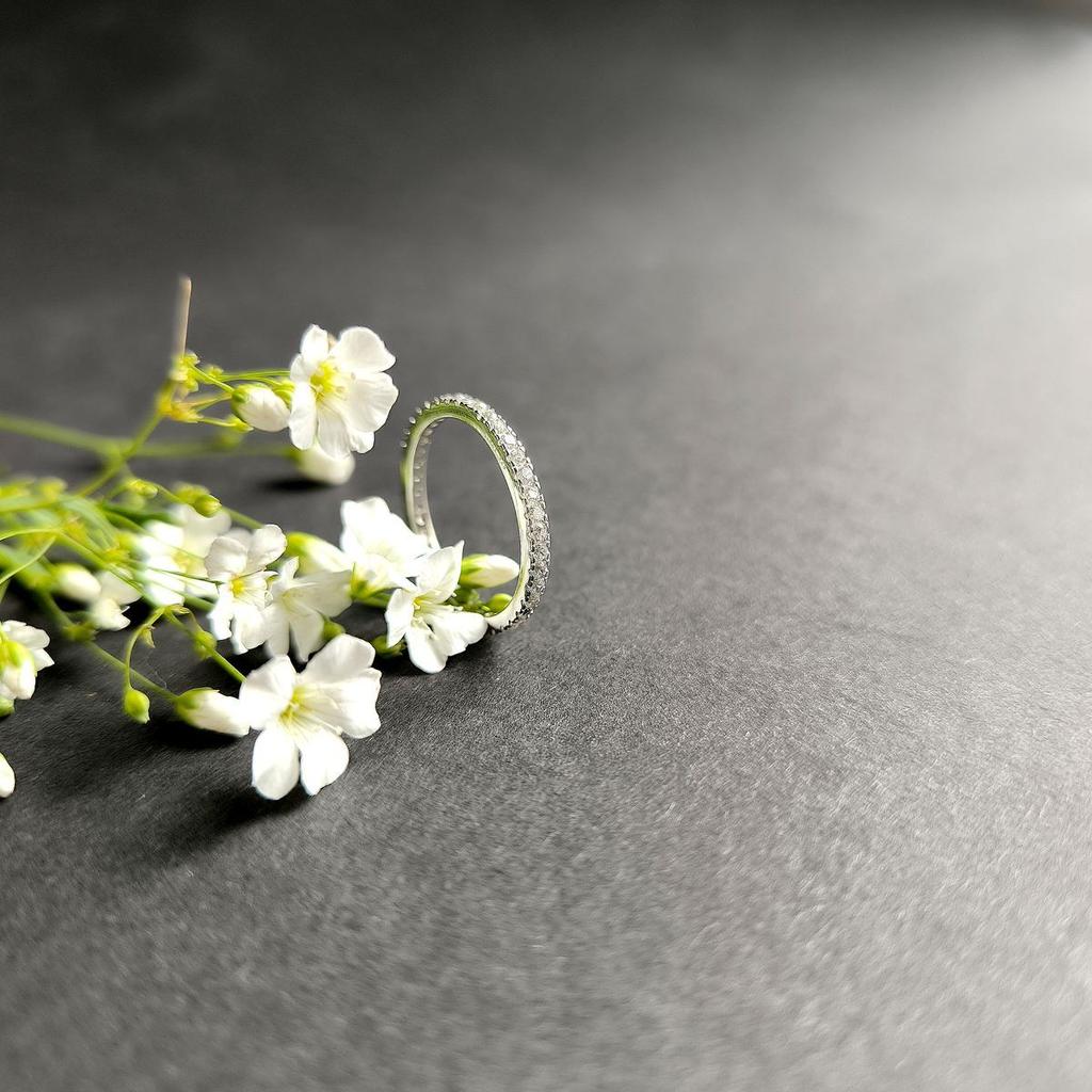 Srebrny pierścionek z cyrkonią, masa produktu 1,7 g (2160588)