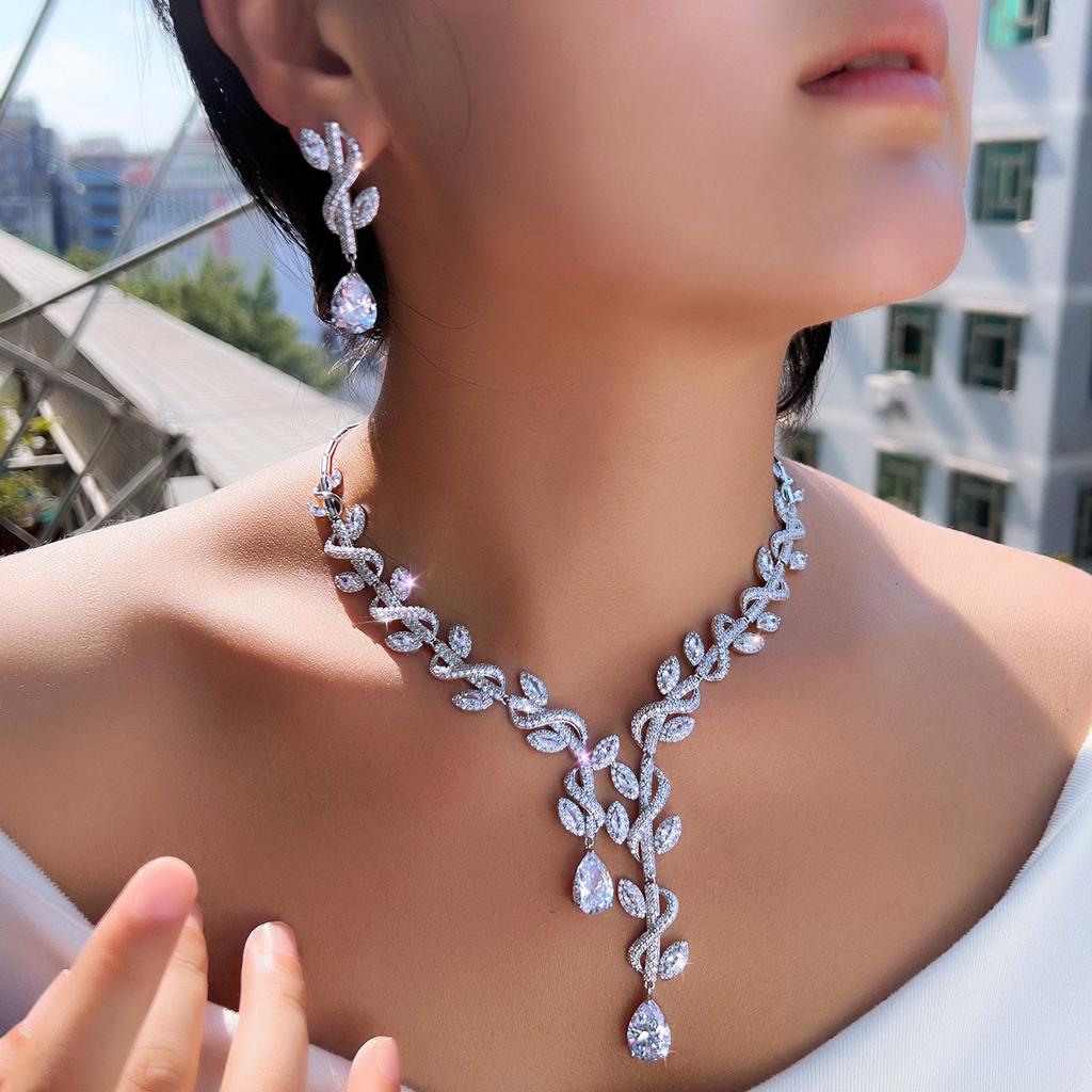 Wedding Bridal Necklace Earrings Jewelry Set Inlaid Zircon Light Luxury Dress Wedding Set Chain